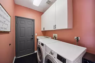 1138 Ridgewood Cir, Lake in the Hills, IL 60156 - Photo 15