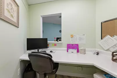 2000 Larkin Avenue #102-103, Elgin, IL 60123 - Photo 19