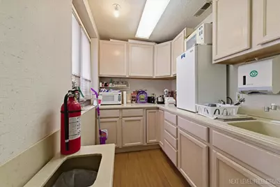 2000 Larkin Avenue #102-103, Elgin, IL 60123 - Photo 9