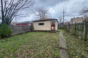 5733 S Wolcott Ave, Chicago, IL 60636 - Photo 3