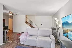 2466 Brunswick Cir, Woodridge, IL 60517 - Photo 5