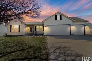 711 Wedgewood, McHenry, IL 60050 - Photo 1