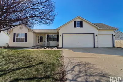 711 Wedgewood, McHenry, IL 60050 - Photo 3
