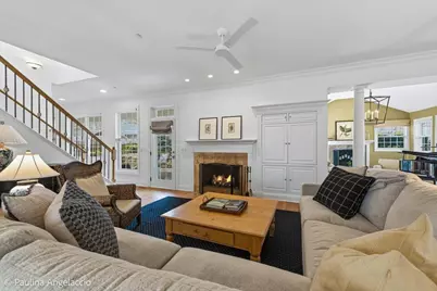 528 S Cook Street, Barrington, IL 60010 - Photo 9