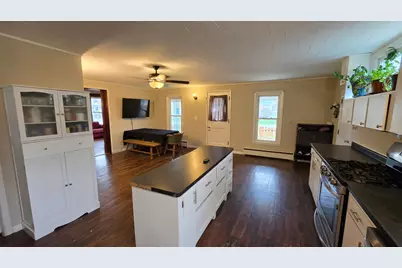 145 N 4th Street, Capron, IL 61012 - Photo 9