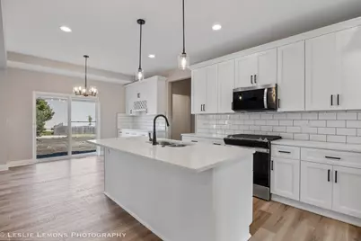 902 Hayden Drive, Yorkville, IL 60560 - Photo 11