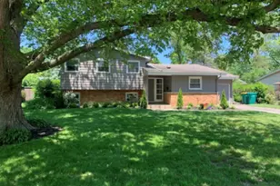 1006 Brookside Ln, Deerfield, IL 60015 - Photo 1