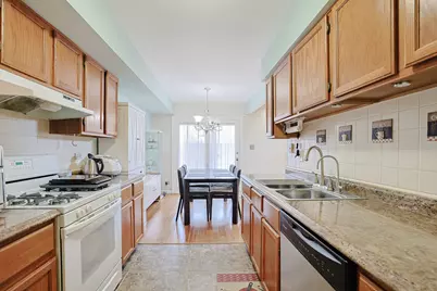 3S094 Timber Drive, Warrenville, IL 60555 - Photo 9