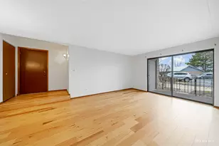 13240 W Circle Dr Pkwy, Crestwood, IL 60418 - Photo 5