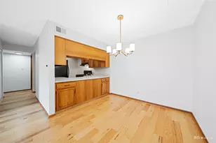 13240 W Circle Dr Pkwy, Crestwood, IL 60418 - Photo 7