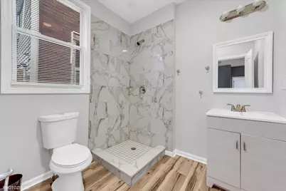 8404 S Exchange Avenue, Chicago, IL 60617 - Photo 33