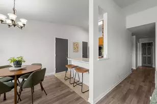 6010 E Lake Dr, Lisle, IL 60532 - Photo 13