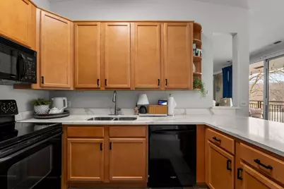 6010 E Lake Drive #2C, Lisle, IL 60532 - Photo 9