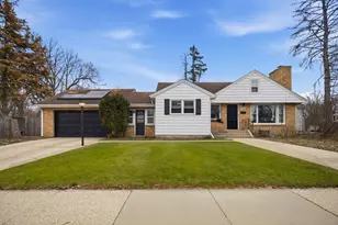 2026 Nebraska Rd, Rockford, IL 61108 - Photo 1