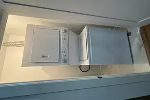 2156 W Arthur Ave, Chicago, IL 60645 - Photo 9