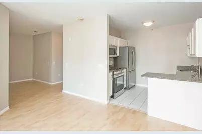 600 N Dearborn Street #1207, Chicago, IL 60654 - Photo 5