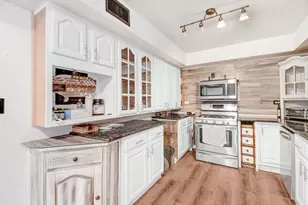 721 Tipperary Ct, Schaumburg, IL 60193 - Photo 25