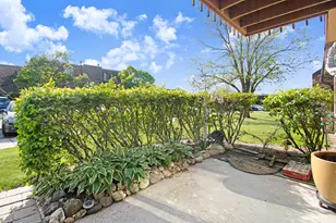 721 Tipperary Ct, Schaumburg, IL 60193 - Photo 11