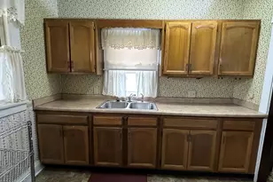 303 S Pleasant St, Princeton, IL 61356 - Photo 7