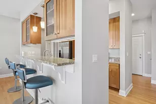 3755 N Racine Ave, Chicago, IL 60613 - Photo 7