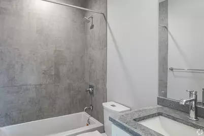 1647 W Irving Park Road #4E, Chicago, IL 60613 - Photo 9