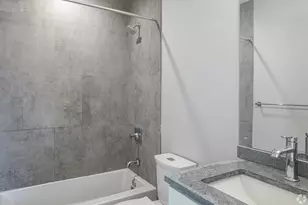 1647 W Irving Park Rd, Chicago, IL 60613 - Photo 9