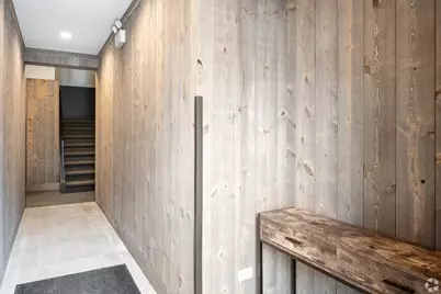 1647 W Irving Park Road #4E, Chicago, IL 60613 - Photo 3