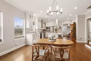 1465 Somerset Pl, Barrington, IL 60010 - Photo 9