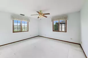 245 Windsor Ln, Willowbrook, IL 60527 - Photo 23