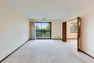 245 Windsor Ln, Willowbrook, IL 60527 - Photo 5