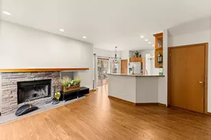 707 Marigold Ct, Naperville, IL 60540 - Photo 7