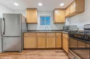 3721 N Ashland Ave, Chicago, IL 60613 - Photo 5