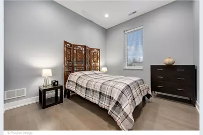 1017 N California Avenue #9, Chicago, IL 60622 - Photo 17