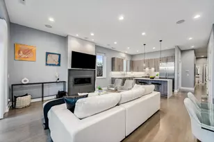 1017 N California Ave, Chicago, IL 60622 - Photo 7