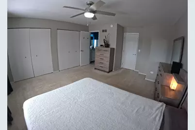 525 Lasalle Lane, Buffalo Grove, IL 60089 - Photo 11