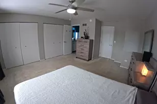 525 Lasalle Ln, Buffalo Grove, IL 60089 - Photo 11