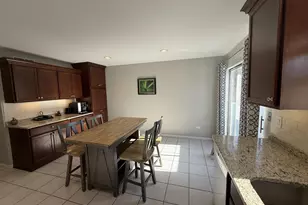 525 Lasalle Ln, Buffalo Grove, IL 60089 - Photo 7