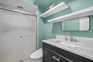 9118 W Elmwood Dr, Niles, IL 60714 - Photo 13