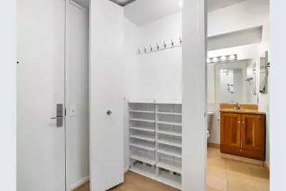 4343 N Clarendon Avenue #911, Chicago, IL 60613 - Photo 15