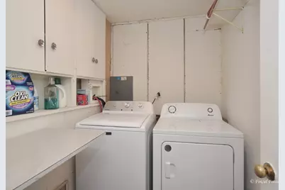 425 E Broadway Avenue, Crystal Lake, IL 60014 - Photo 17