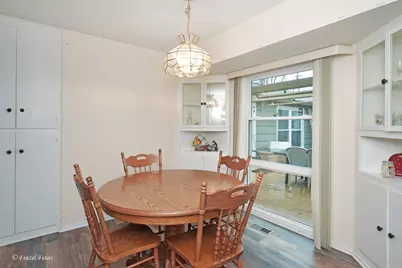 425 E Broadway Avenue, Crystal Lake, IL 60014 - Photo 7