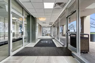 6730 S South Shore Dr, Chicago, IL 60649 - Photo 3