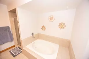 470 Fawell Blvd, Glen Ellyn, IL 60137 - Photo 17