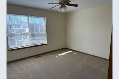 1217 Regent Drive, Mundelein, IL 60060 - Photo 17