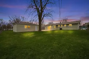 249 Shawnee Dr, Carol Stream, IL 60188 - Photo 31