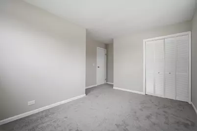 249 Shawnee Drive, Carol Stream, IL 60188 - Photo 23