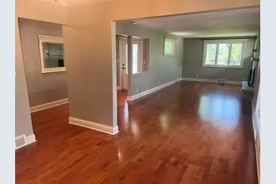 [Address not provided], Hickory Hills, IL 60457 - Photo 3