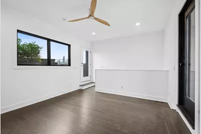 1021 N Wood Street #3, Chicago, IL 60622 - Photo 25
