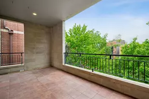 1021 N Wood St, Chicago, IL 60622 - Photo 15