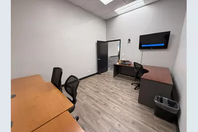 1049 W Main Street, Sleepy Hollow, IL 60118 - Photo 5